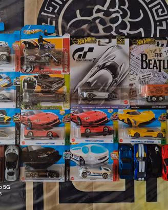 Lotto 27 Hot Wheels Premium, Mainline, Loose