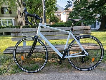 Bici da Corsa nuova "XL" + casco + borraccia