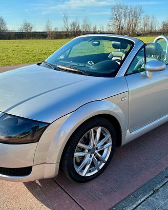 AUDI TT ROADSTER 1.8 TURBO 150CV – 38.000 KM