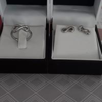Set orecchini e anello "Infinito" 2Jewels
