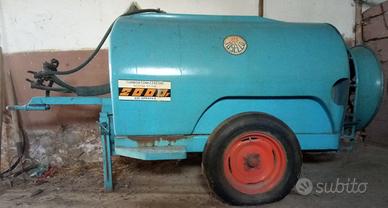 Atomizzatore lt 1000 Tosello trainato