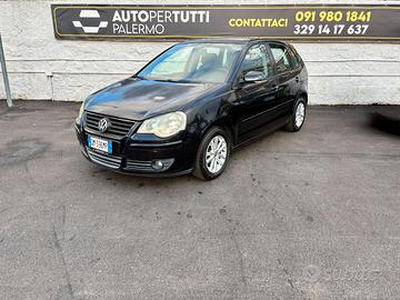 VOLKSWAGEN POLO 1.4 TDI COMFORTLINE (70CV) 5P