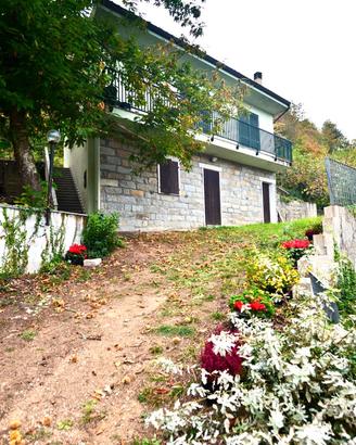 Villetta con terreno e frutteto a 2 min dalla LIDL