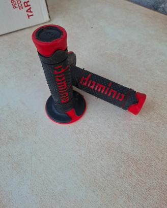 manopole domino
