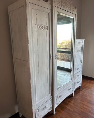 Armadio shabby chic 3 ante con specchio