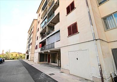 Appartamento con Garage soffitta e posto auto