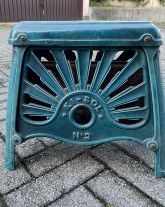 Stufa / radiatore vintage in ghisa smaltata