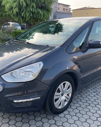 Ford S-Max 2.0 TDCi 163CV Powershift New Titanium