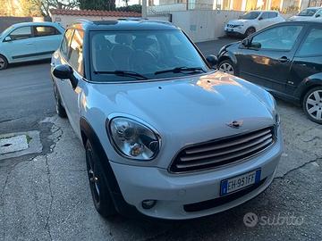 MINI COOPER 2.0 D COUNTRYMAN