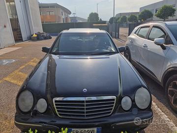 Ricambi Mercedes W210 Classe E 270 CDI - 2002