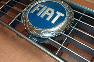 FIAT MASCHERINA PARAURTI GRANDE PUNTO 