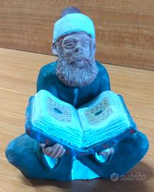 Statuina uomo in terracotta