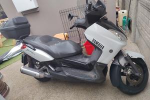 x-max 250
