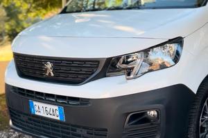 PEUGEOT PARTNER 1.5 BlueHDI 100cv Full Optional