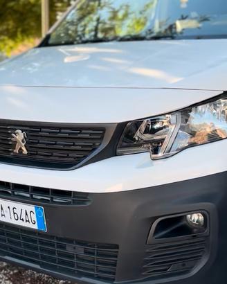 PEUGEOT PARTNER 1.5 BlueHDI 100cv Full Optional