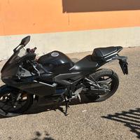 Yamaha YZF R3 - 2025