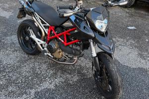 DUCATI HIPERMOTARD