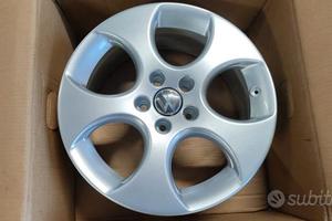 4 CERCHI LEGA VOLKSWAGEN GOLF 17" CODICE A750