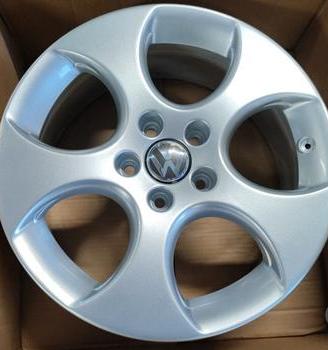 4 CERCHI LEGA VOLKSWAGEN GOLF 17" CODICE A750