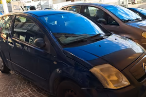 Citröen C2- motore nuovo-ideale per neopatentati