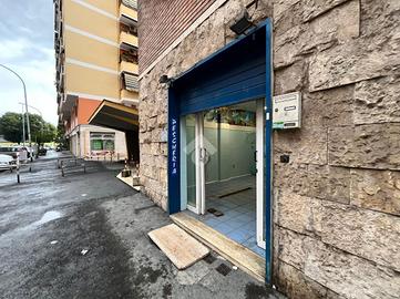 NEGOZIO A ROMA