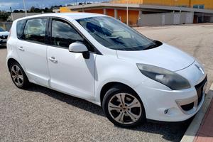 Renault Scenic Xmod 2011