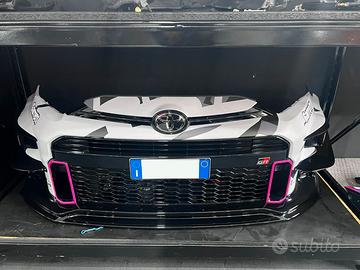 PARAURTI YARIS GR + LIP TRD