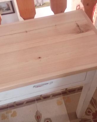 Tavolo buffetta shabby chic