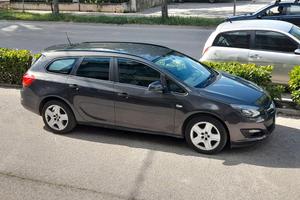 Opel Astra Sports Tourer 1.4 t Cosmo Gpl Tech 140c