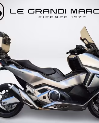 Honda Forza 750