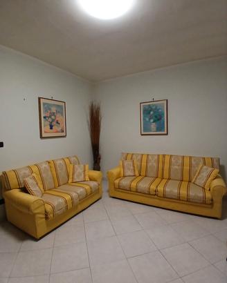 divani a 3 posti e 2 posti 