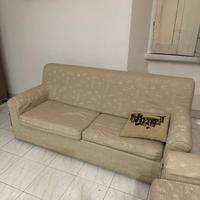 2 divani di cui uno divano letto 