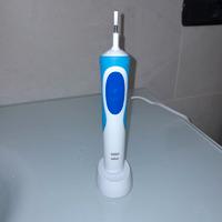 Spazzolino elettrico denti oral b braun