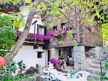 CASA SEMINDIPENDENTE A SAINT-OYEN