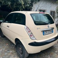 lancia Ypsilon 1.2 Oro (44 kw)