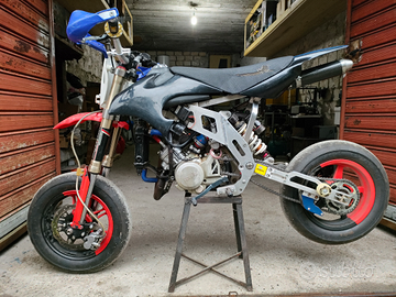 Pit bike wt pitom xx One r 80cc 2t