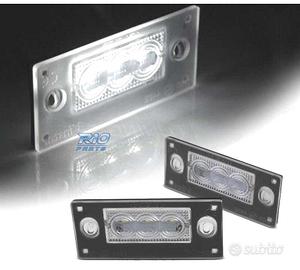 LUCI TARGA AUDI A3 8L 00-03 A4 B5 99-01 AVANT LED