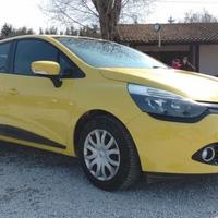 RENAULT Clio 1.2 75CV 5 porte Costume National