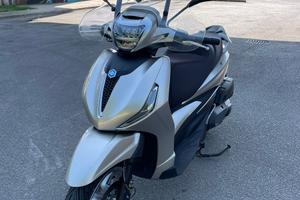 Piaggio beverly 400 hpe km 9.000 circa