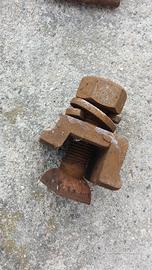 Vecchi chiavardini ferroviari dismessi