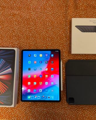 Apple iPad 12.9 256Gb wifi + cellular keyboard