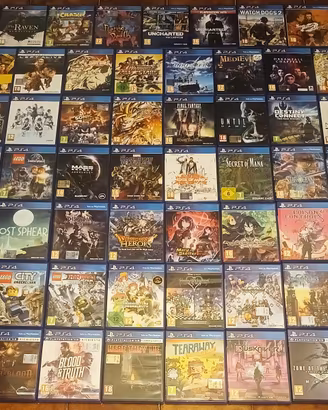 Giochi PS4 PSVR + Controller Sony + Persona (RARO)