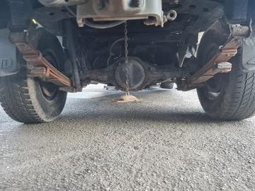Ponte posteriore MITSUBISHI L200 4X4 2477cc TD del