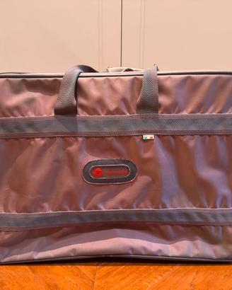 Borsone da viaggio vintage marrone con cinghie