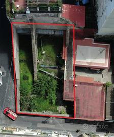 Terreno di 225 m² a Napoli