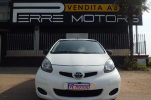Toyota Aygo 1.0 12V VVT-i 5 porte Sol Connect