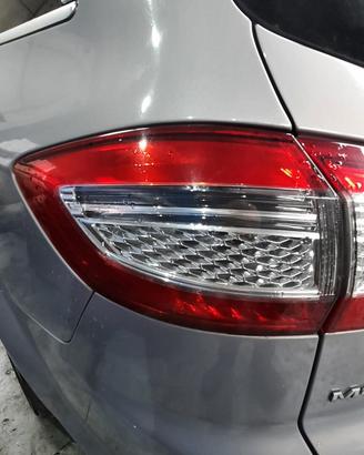 FORD MONDEO STATION WAGON 2011 - STOP POSTERIORE S