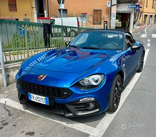 Abarth 124 spider