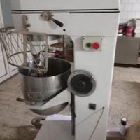 attrezzature planetaria impastatrice professionale