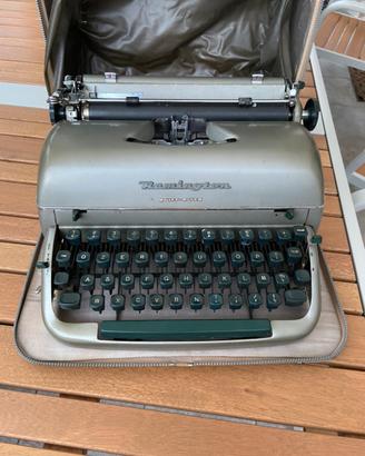 Macchina da scrivere Remington Quiet-Riter '52